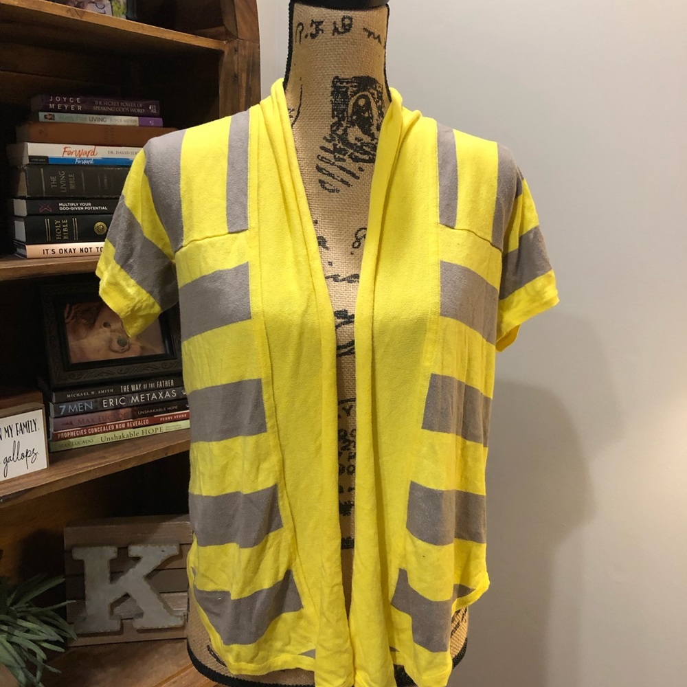 EUC Piper & Blue Short-sleeved Cardigan